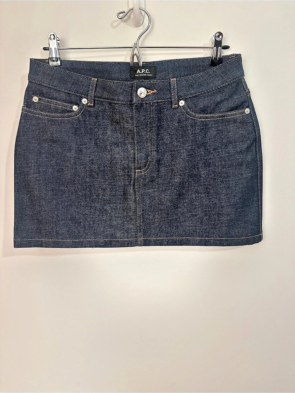 A.P.C. Mini Skirt in Indigo Selvedge Denim. Blue Size 38